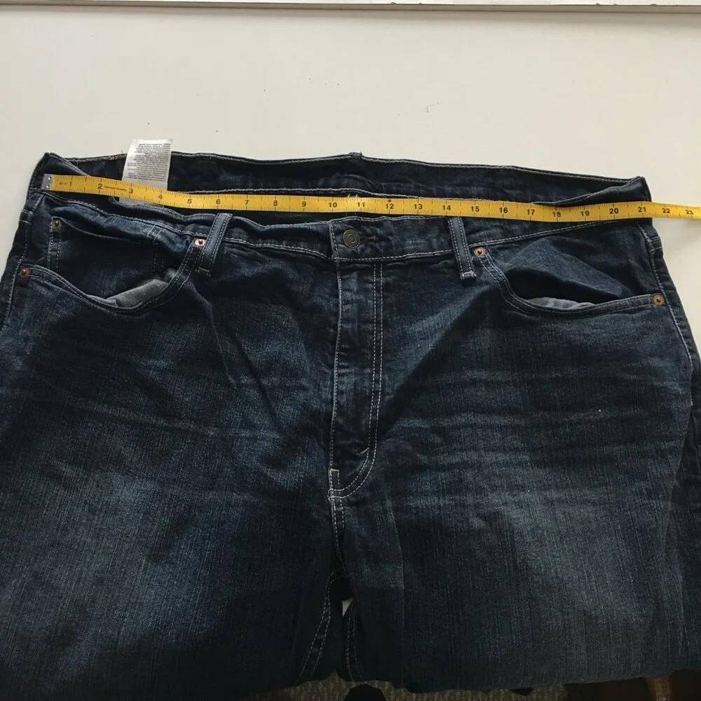Levi's 559 Relaxed Straight Mens Jeans Size 40x32 Dark Wash